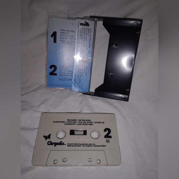 Vintage The Babys On The Edge 1980 Chrysalis Records Music Cassette Tape - Picture 5 of 5